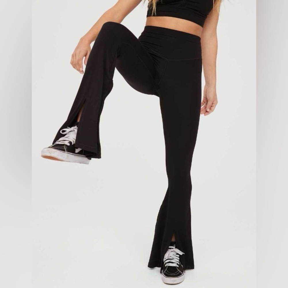 Offline by Aerie Real Me flare black leggings